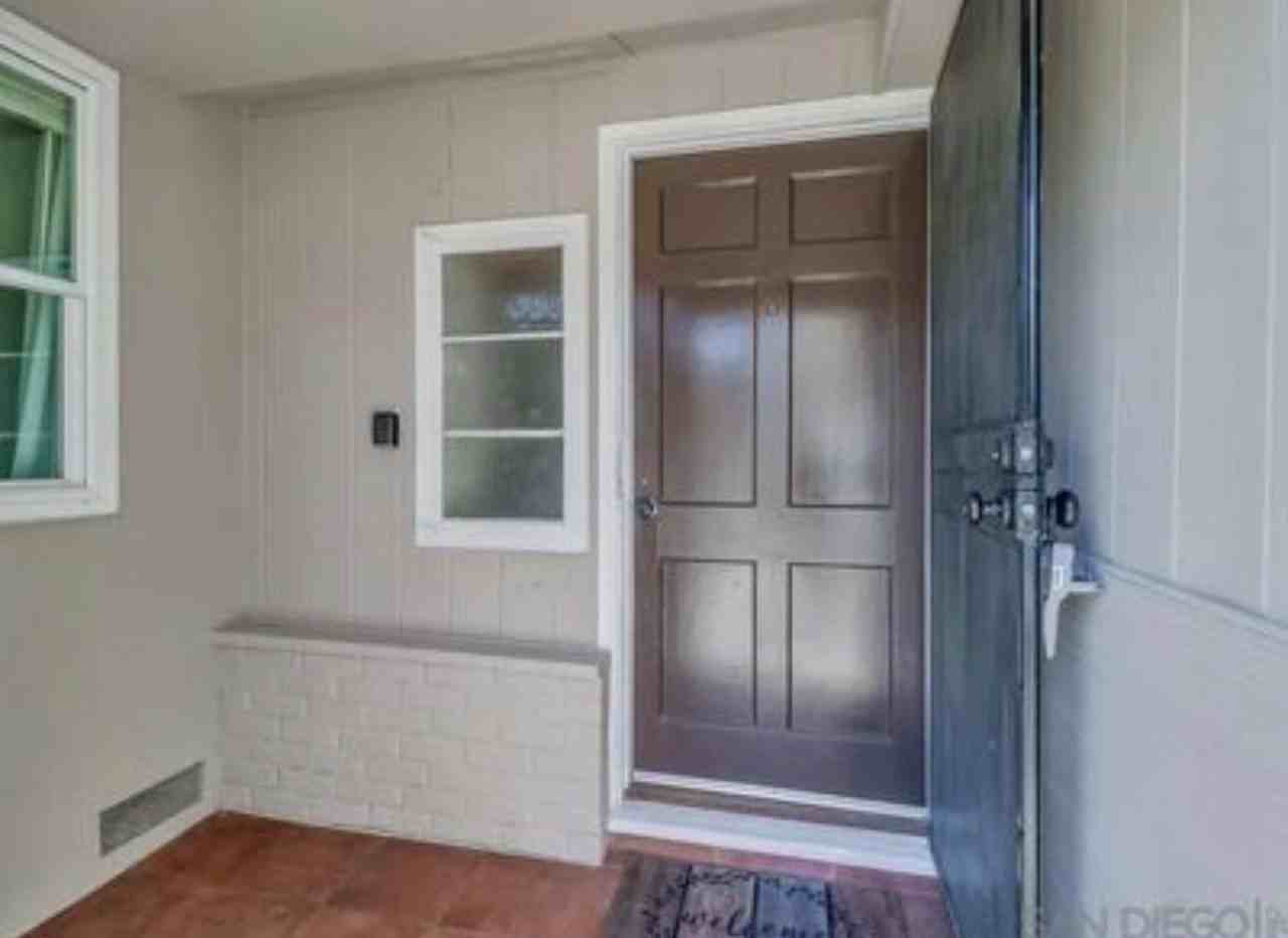 3586 Trophy Dr - Photo 2 of 9