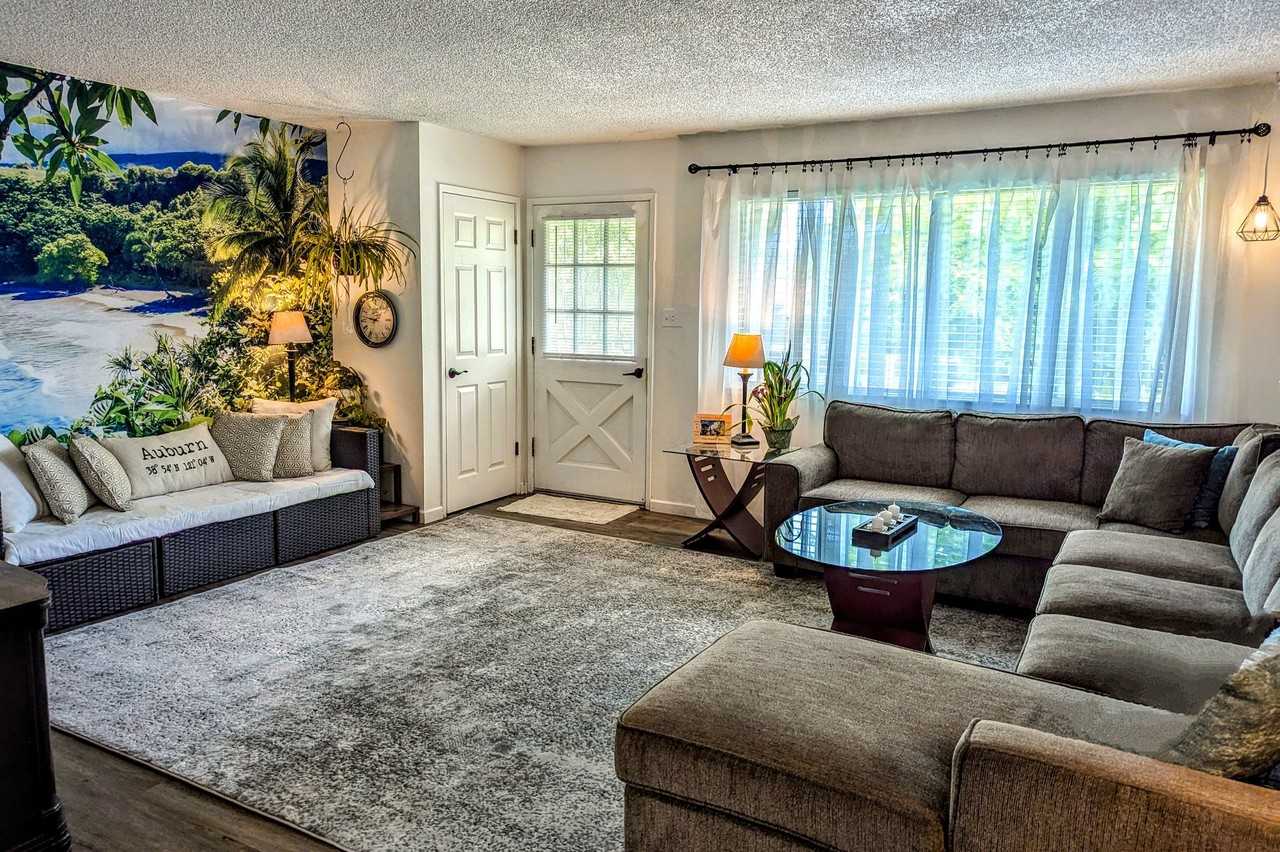 863 Sierra View Cir - Photo 3 of 20