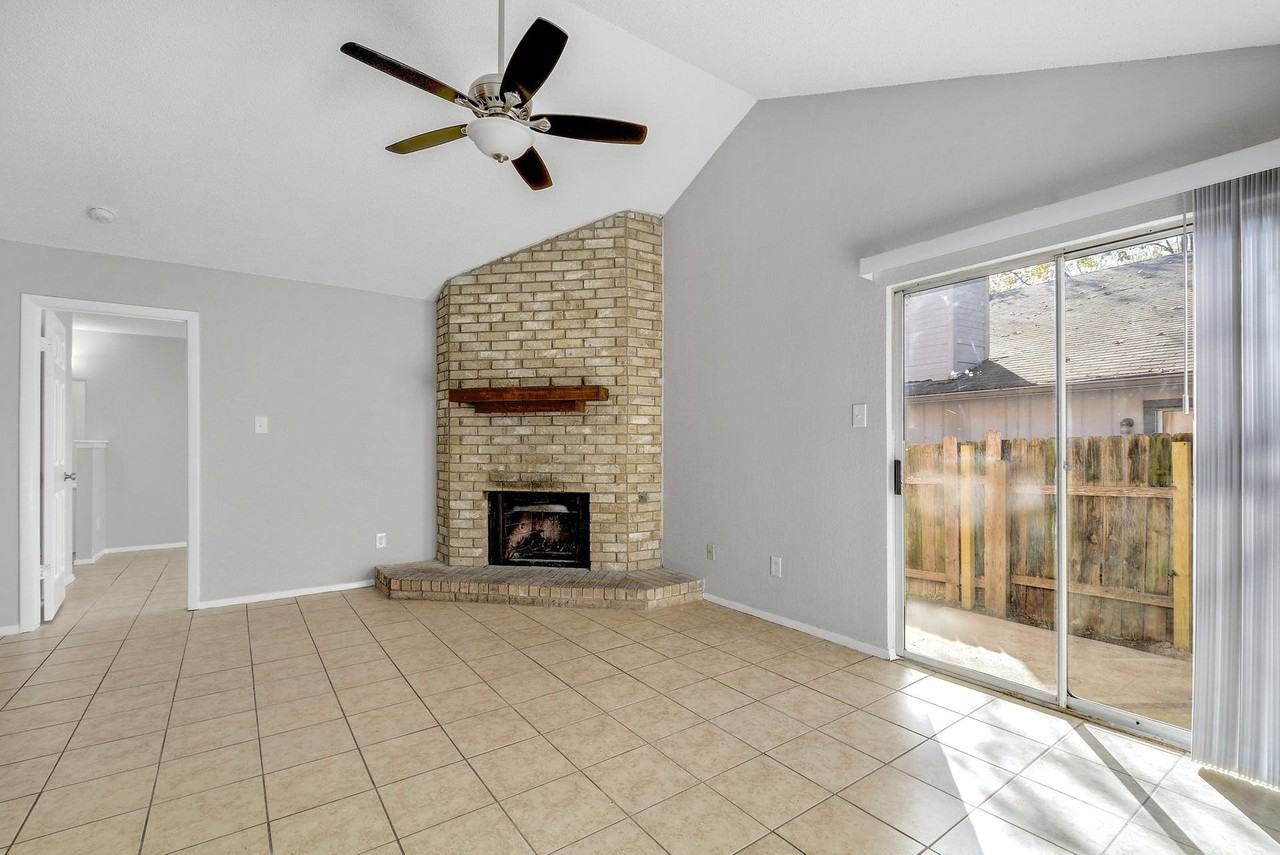 12207 Alderbrook Dr #A - Photo 4 of 20
