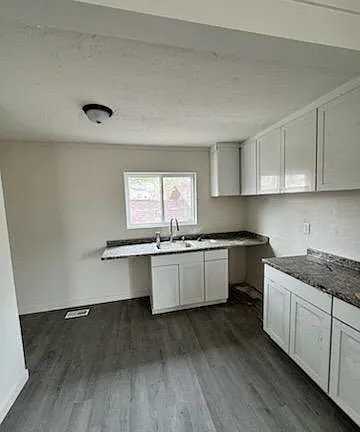 702 Rice Ave - Photo 3 of 9