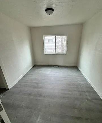 702 Rice Ave - Photo 5 of 9