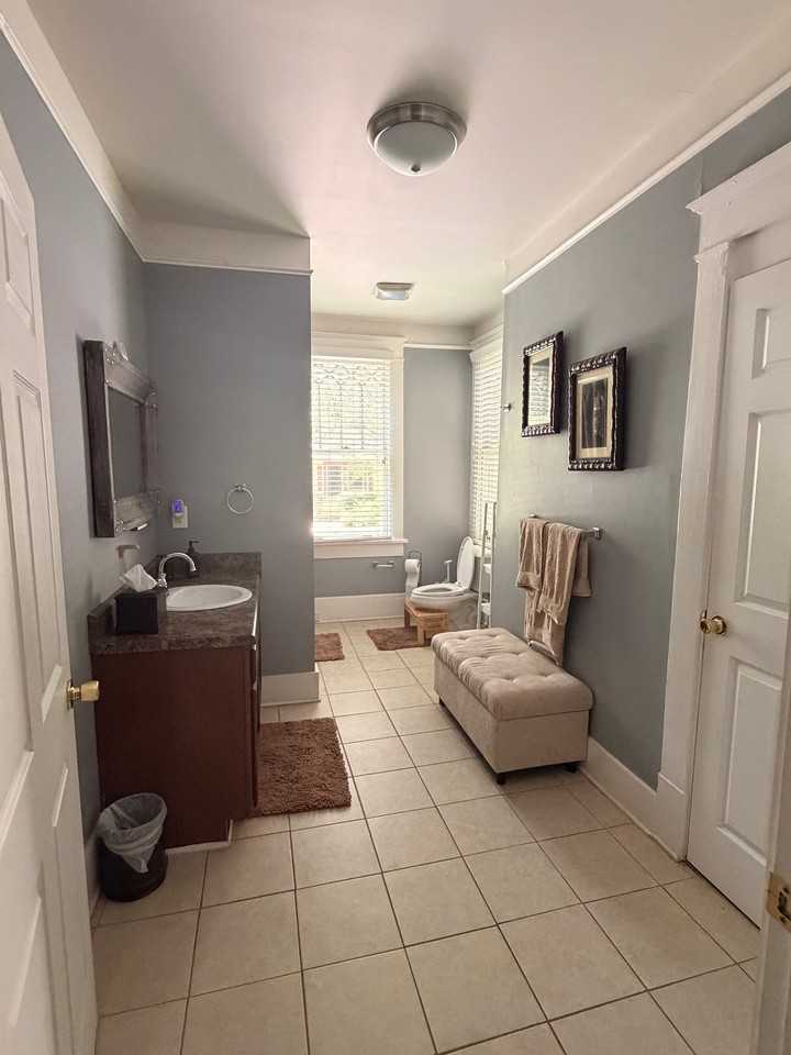 742 Peeples St Sw - Photo 5 of 13