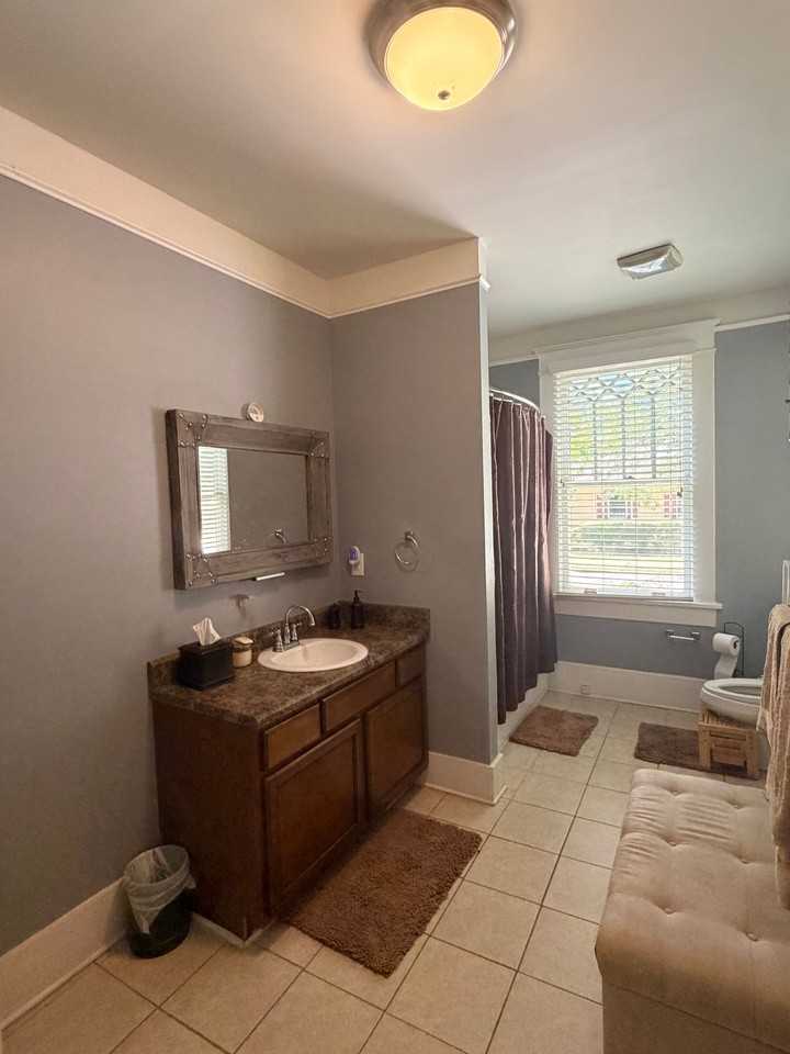 742 Peeples St Sw - Photo 6 of 13