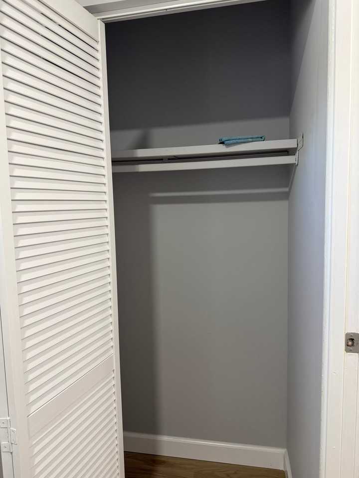 601 Colonial Ave - Photo 5 of 20
