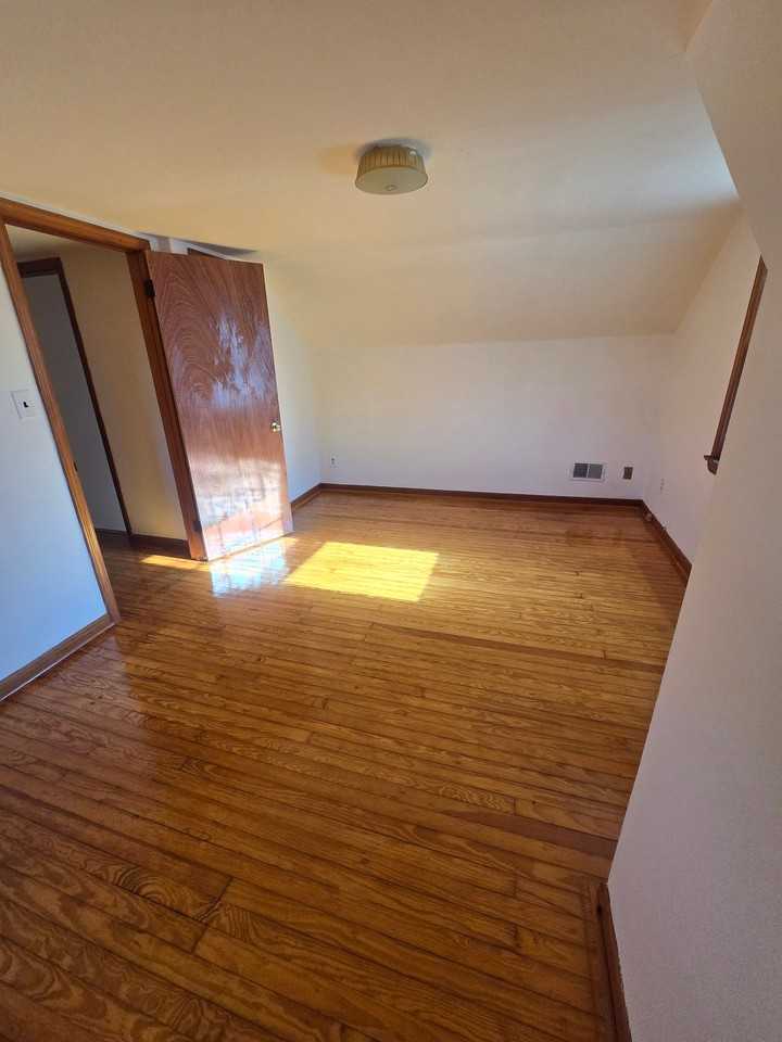 1712 Kenyon Ave - Photo 6 of 29