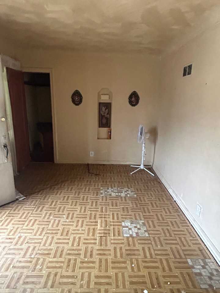5851 Ferris Ave St - Photo 3 of 18