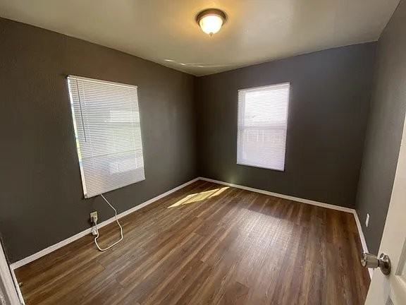 3238 E Easton St - Photo 5 of 8