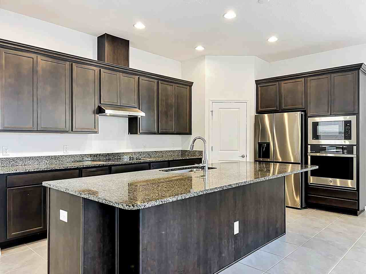 16007 Micelli Dr - Photo 3 of 20