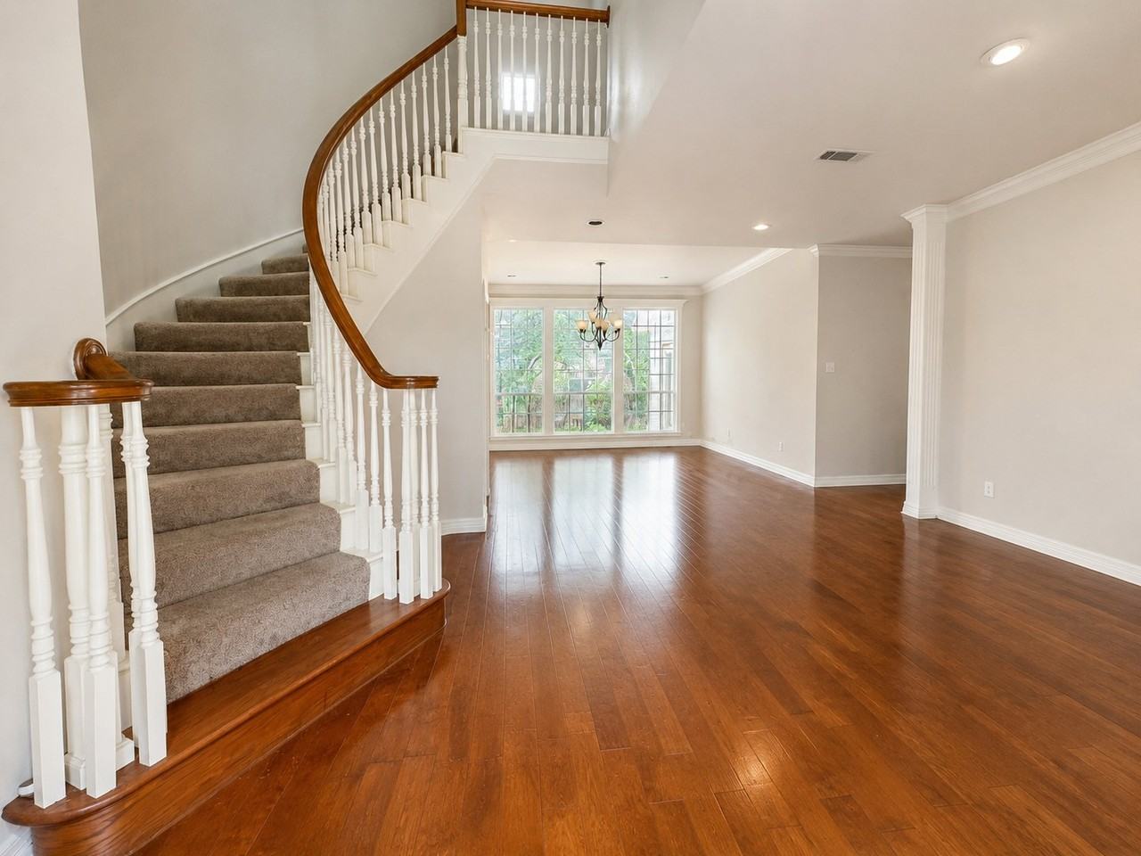 6005 Wallace Meadows Ct - Photo 2 of 18