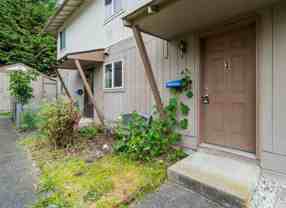 4827 S 56th St #3 - Photo 1 of 1