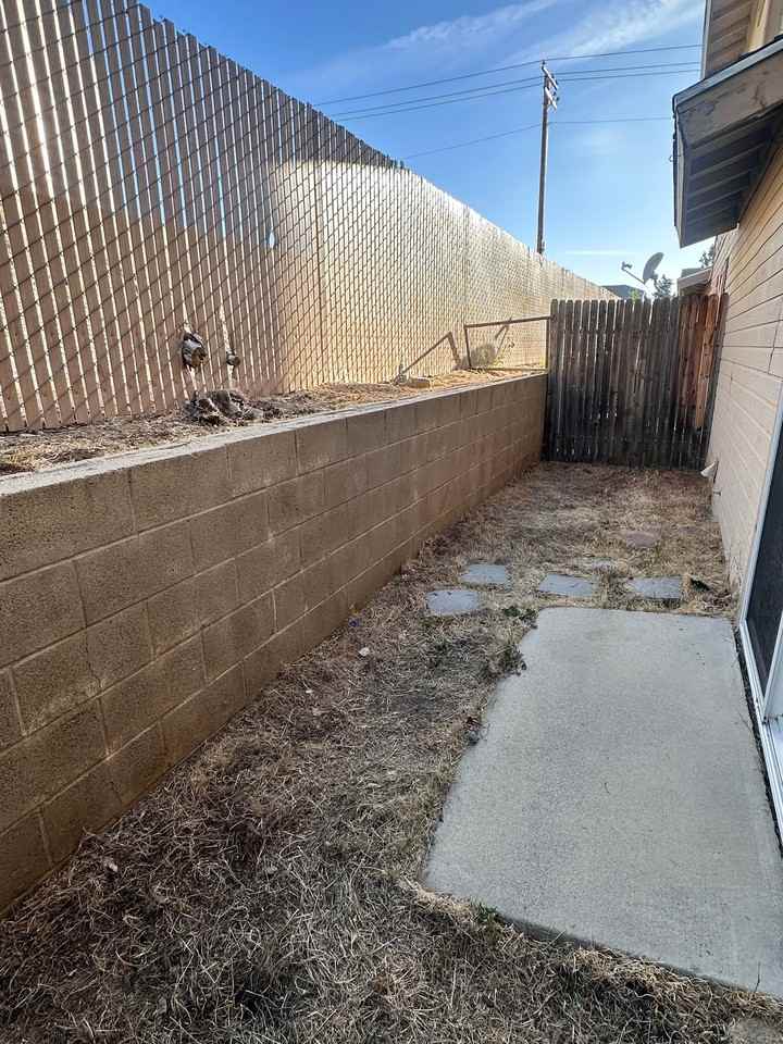 1431 Cimarron Ct #2 - Photo 5 of 10
