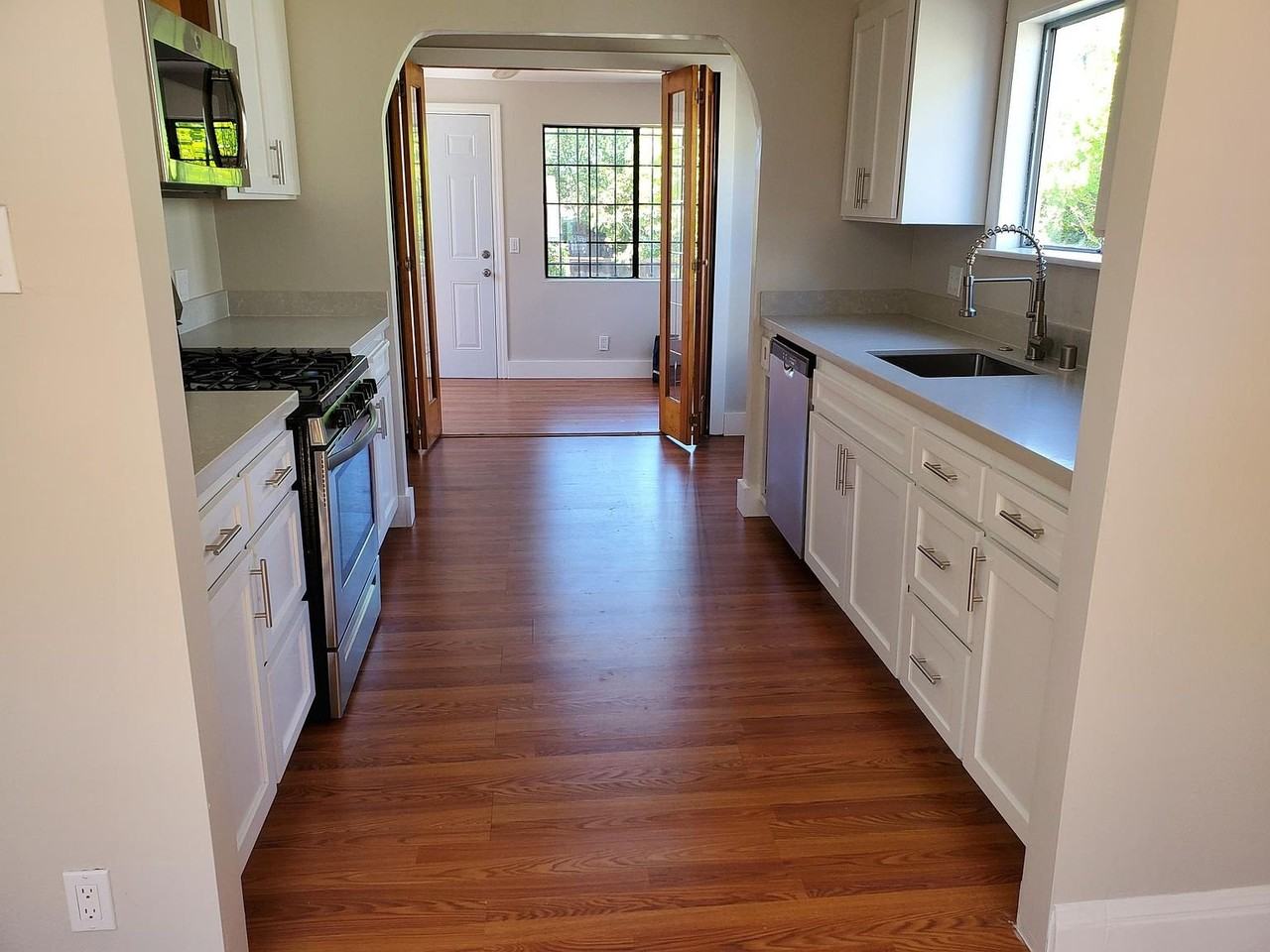 3207 Boston Ave - Photo 4 of 8