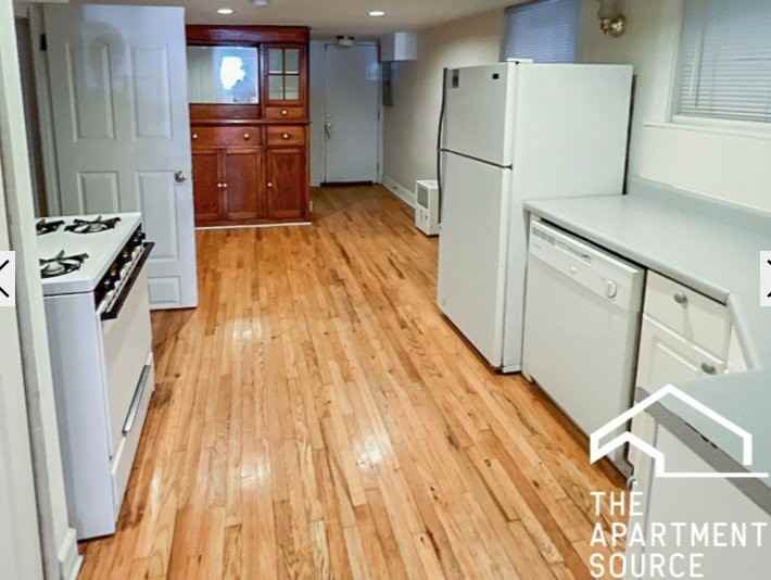 3311 N Southport Ave #2 - Photo 6 of 7