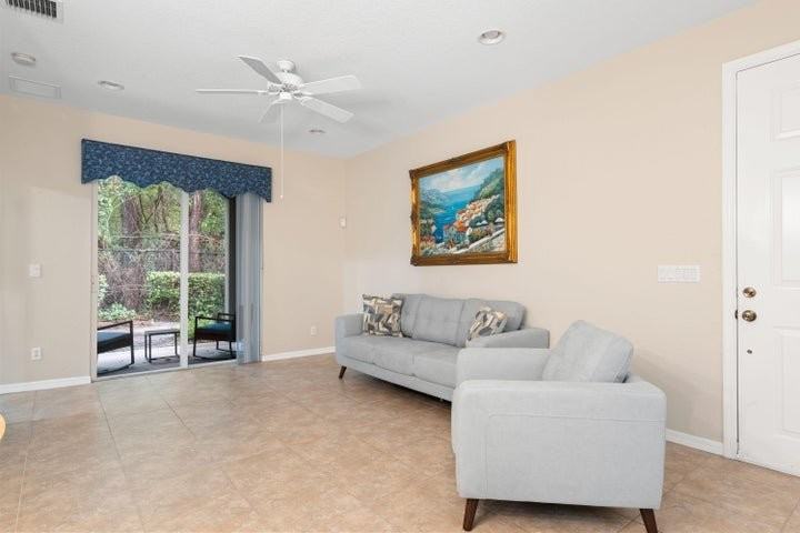 4861 Bonsai Cir - Photo 5 of 8