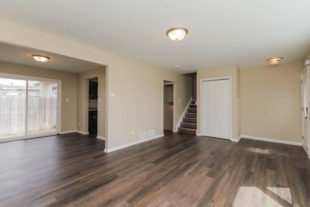 17342 Oriole Ave - Photo 2 of 11