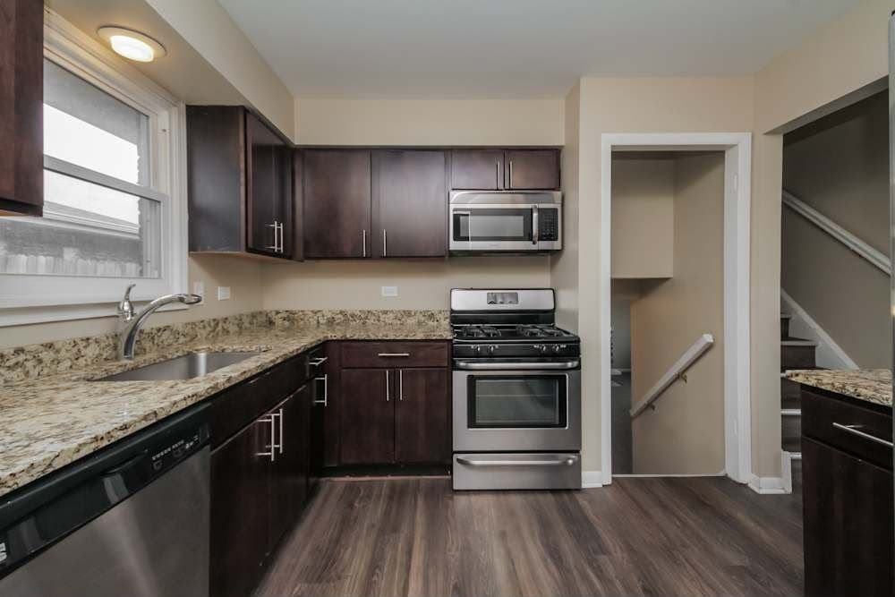 17342 Oriole Ave - Photo 6 of 11