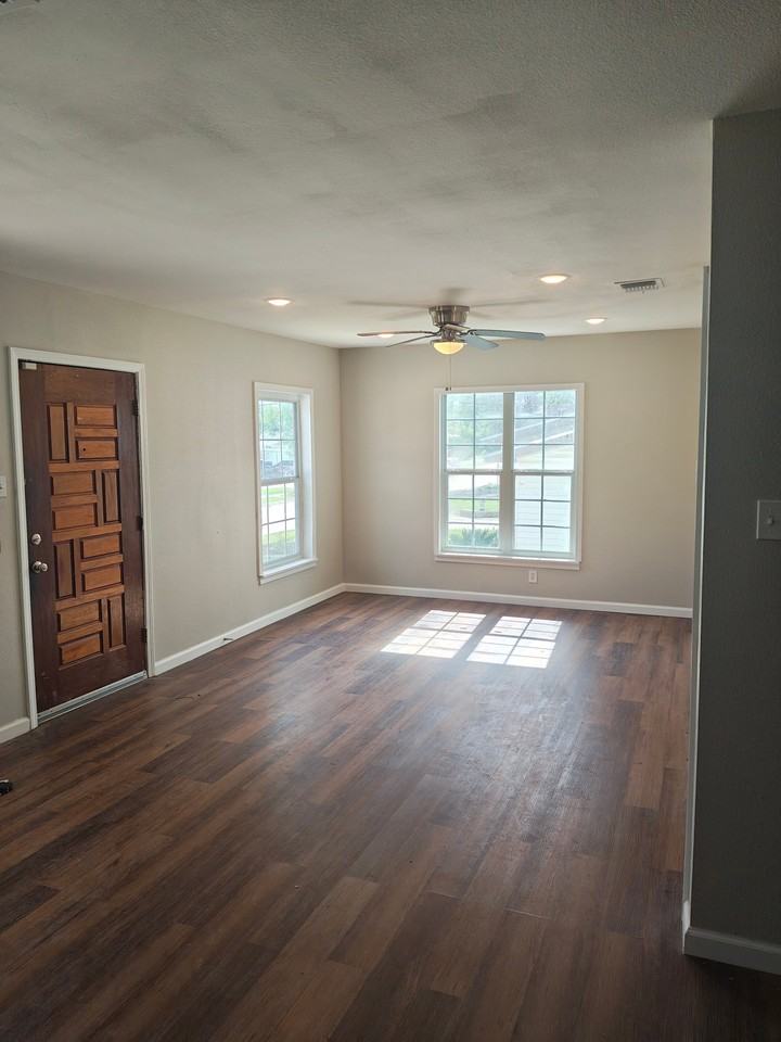 722 Pennystone Ave - Photo 6 of 14