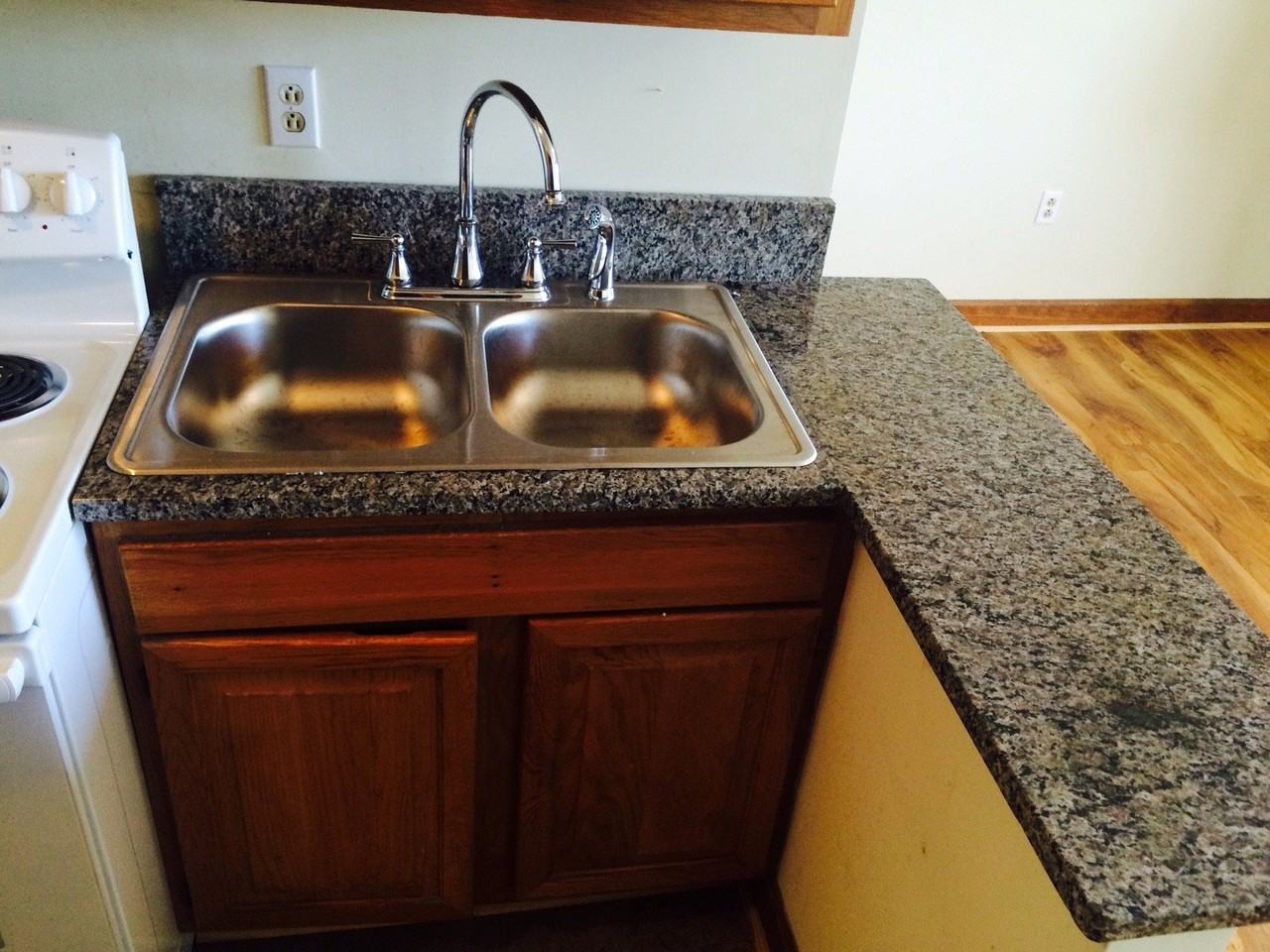 406 Lee St #3 - Photo 2 of 5