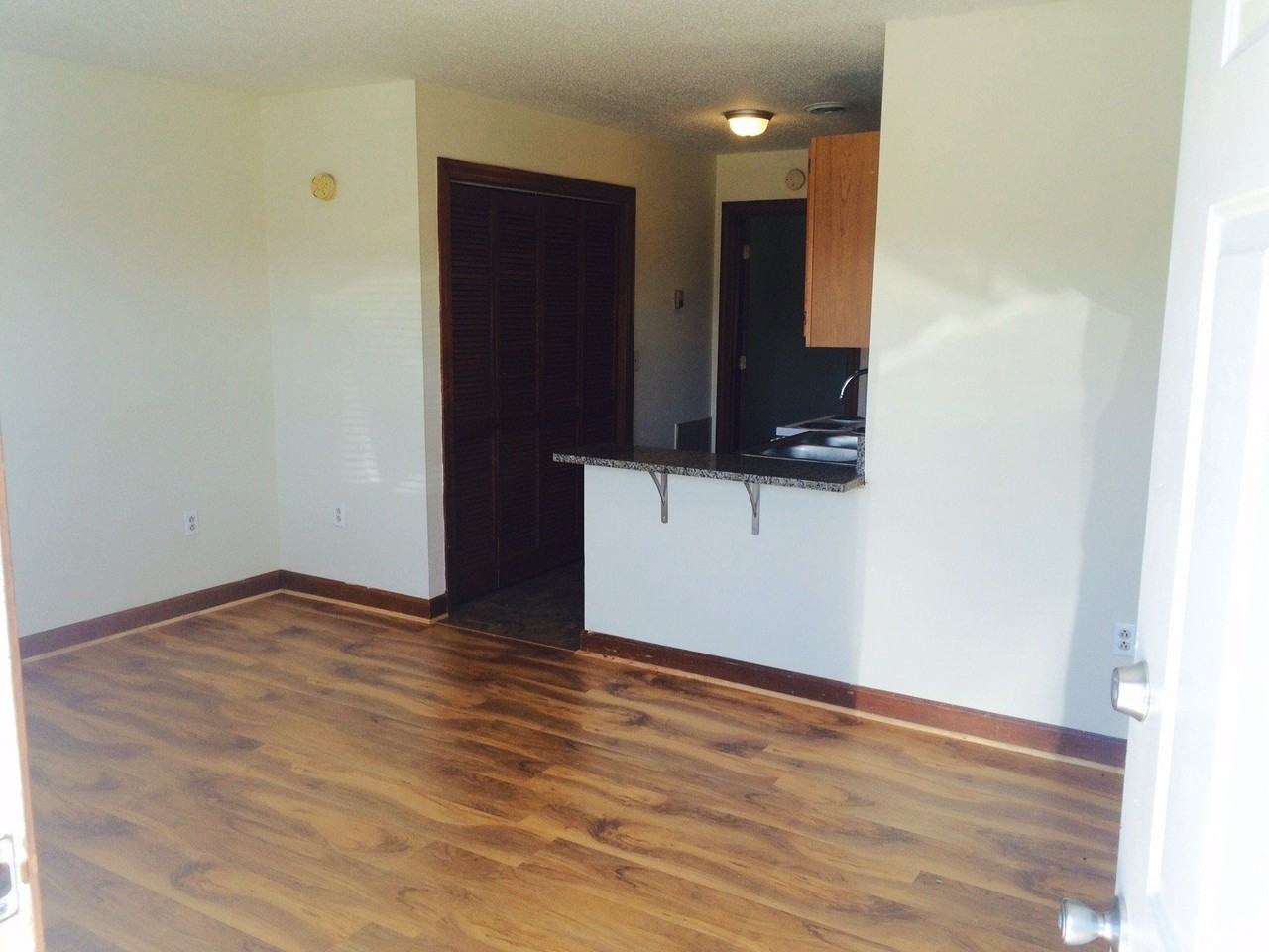 406 Lee St #3 - Photo 4 of 5