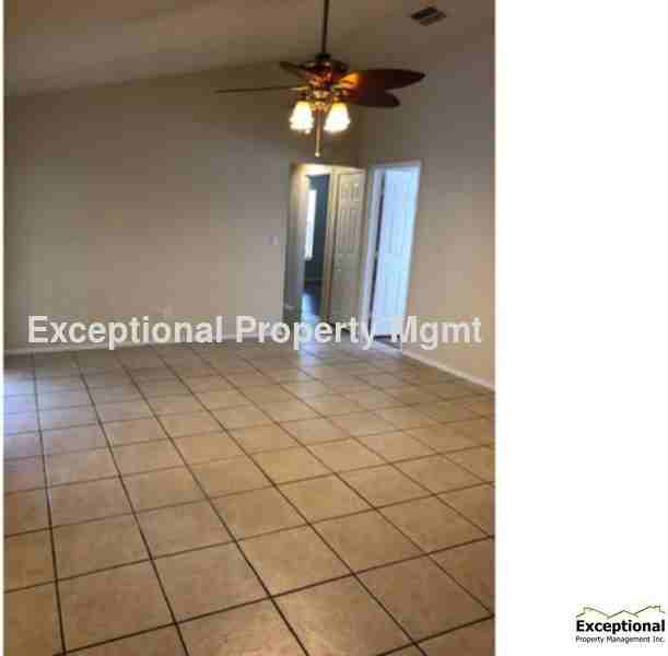 1715 Se 6th Ln - Photo 5 of 22