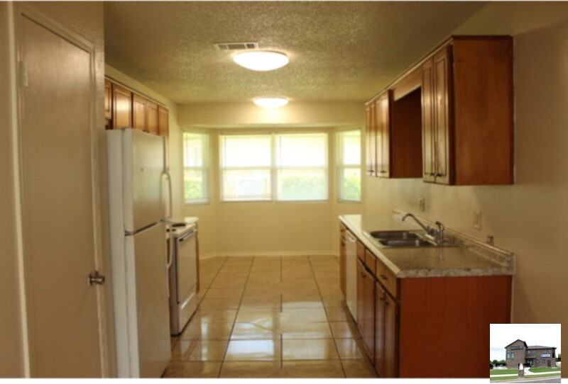 5707 Dan Dr - Photo 5 of 13