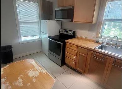 2216 Forbes St #3 - Photo 2 of 10