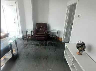 2216 Forbes St #3 - Photo 6 of 10