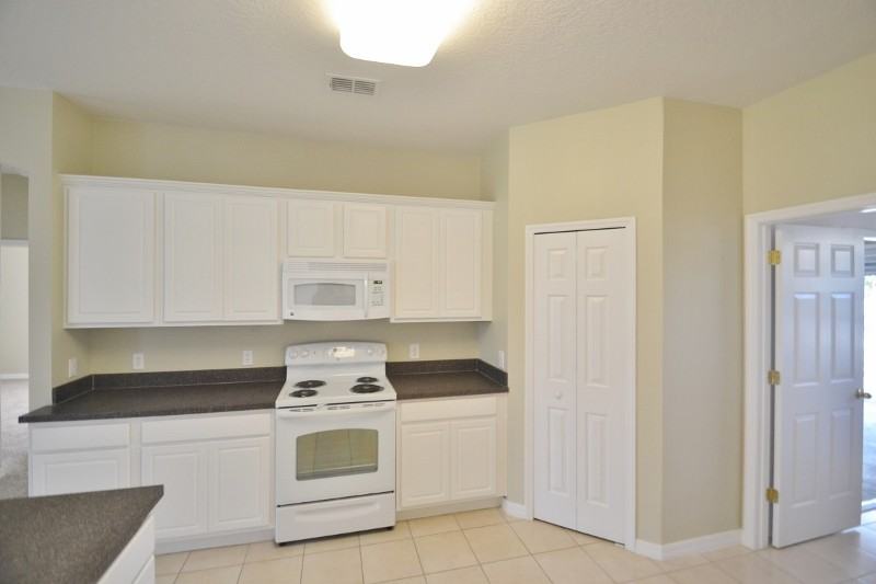 4028 Bougainvillea Pl - Photo 3 of 12