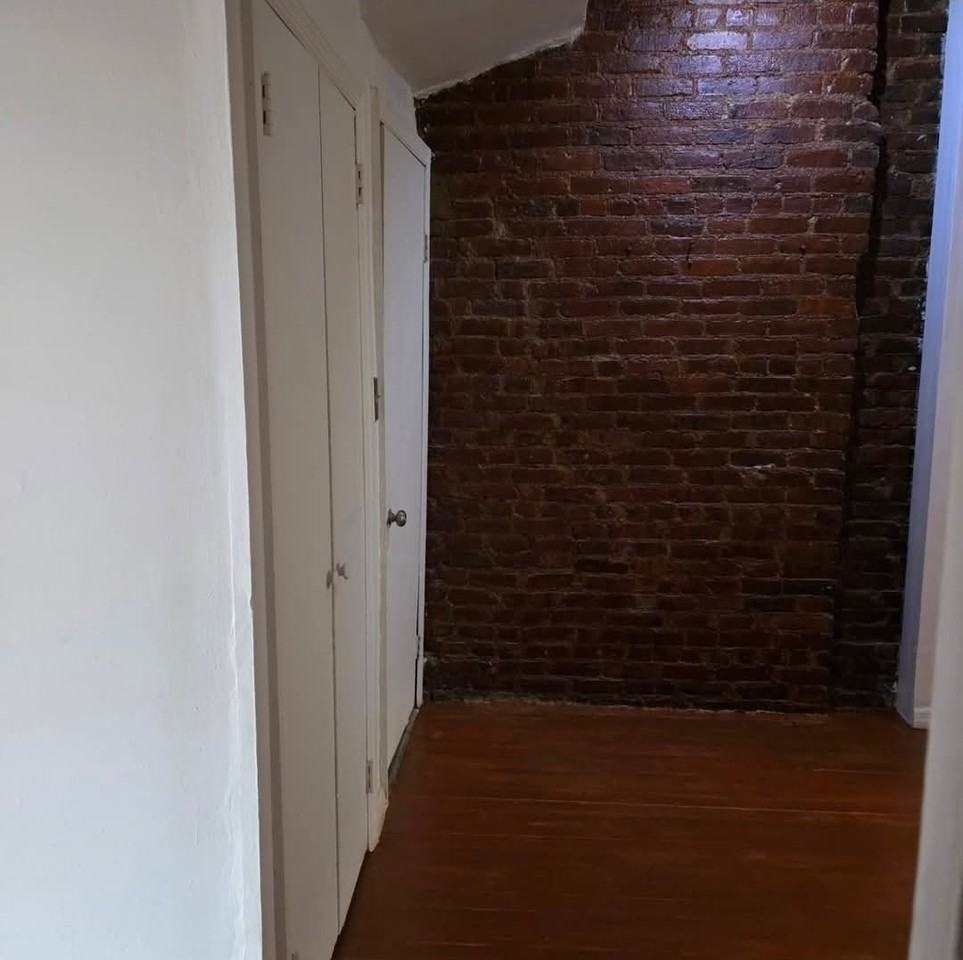 34 Grant St #1 - Photo 6 of 14