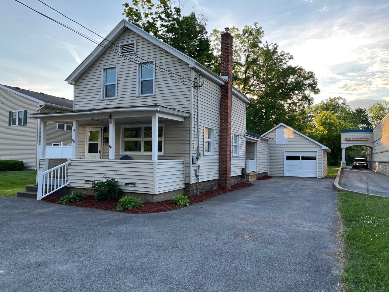 4 Meadow St - Photo 6 of 11