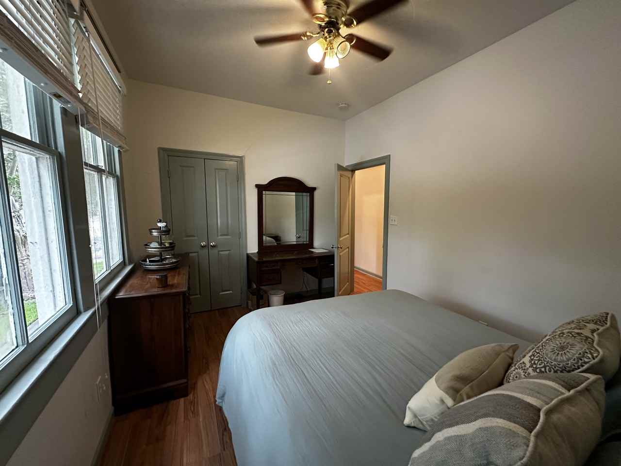 4535 S Derbigny St #NA - Photo 2 of 20