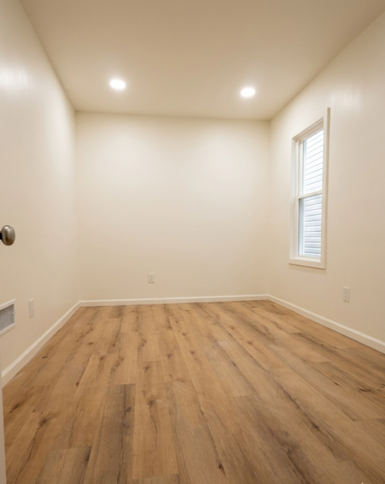 331 Yale Ave #NA - Photo 4 of 8