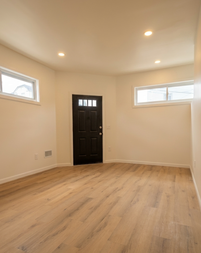 331 Yale Ave #NA - Photo 7 of 8