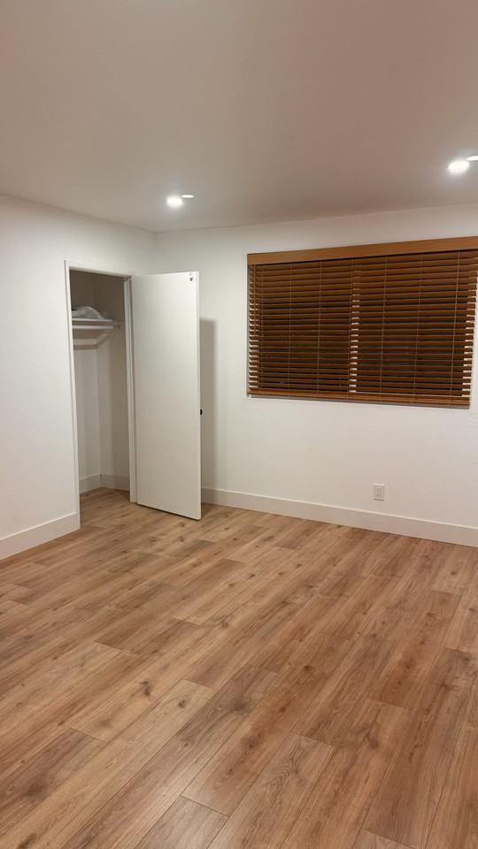 3554 Emerald St #A - Photo 7 of 17
