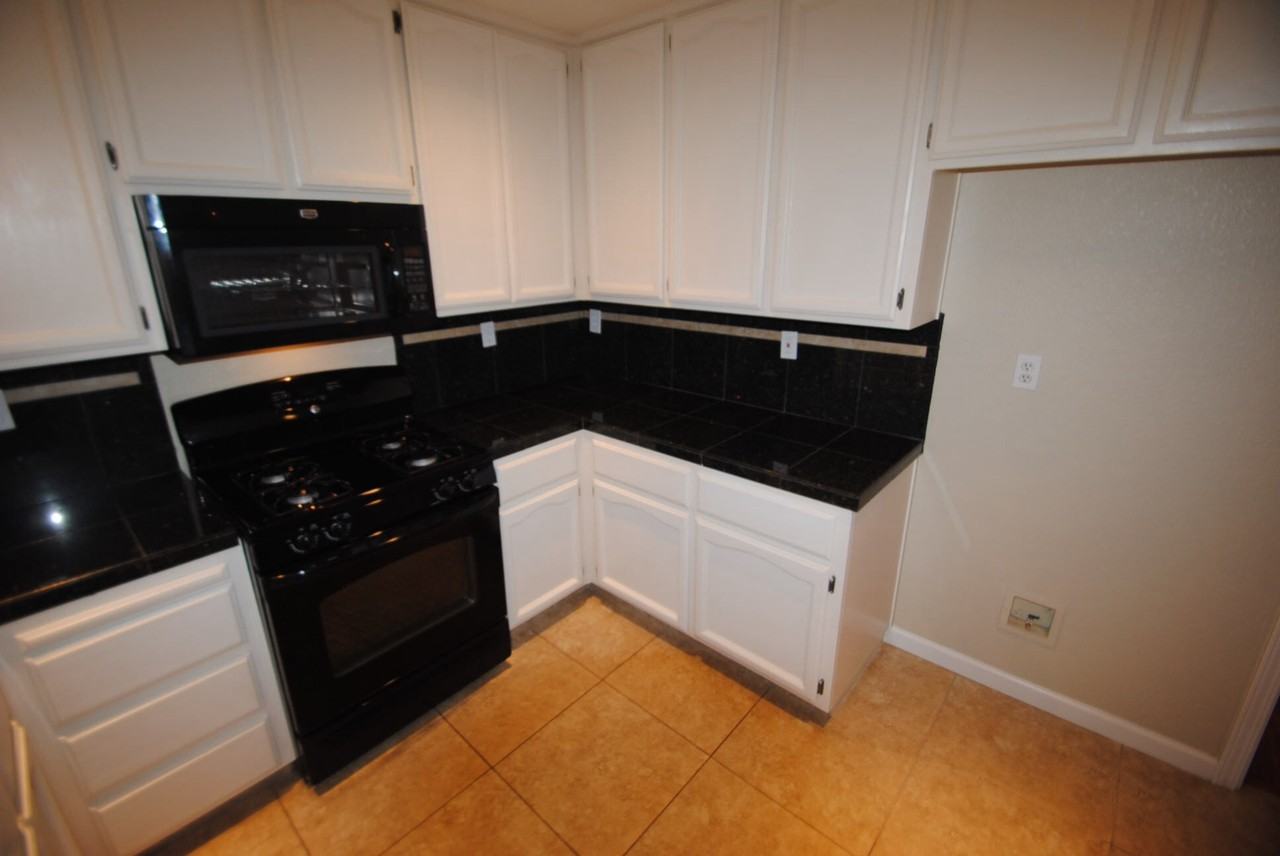 7030 Indian Ln - Photo 3 of 11