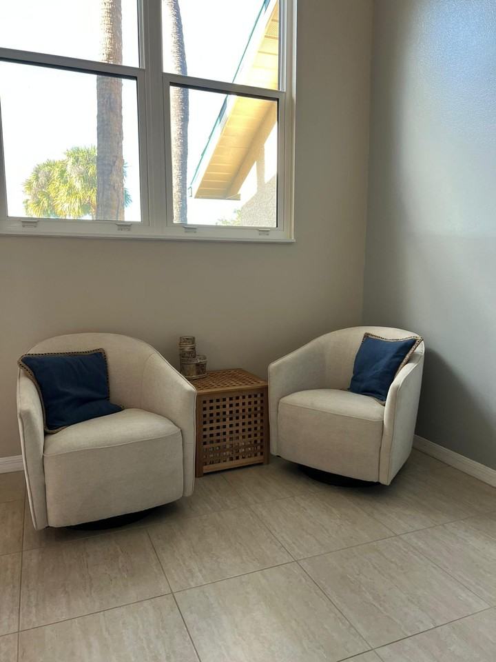 648 Yardarm Dr