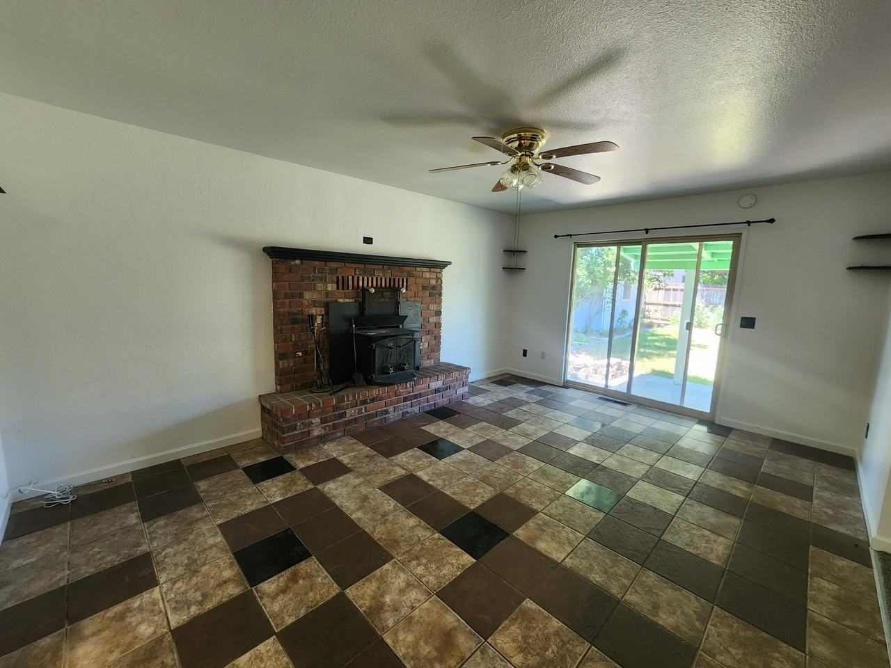 718 Monterey St #NA - Photo 3 of 12