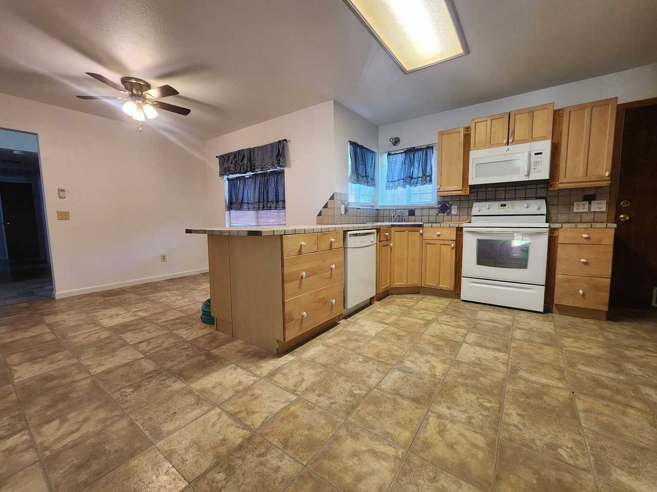 718 Monterey St #NA - Photo 5 of 12