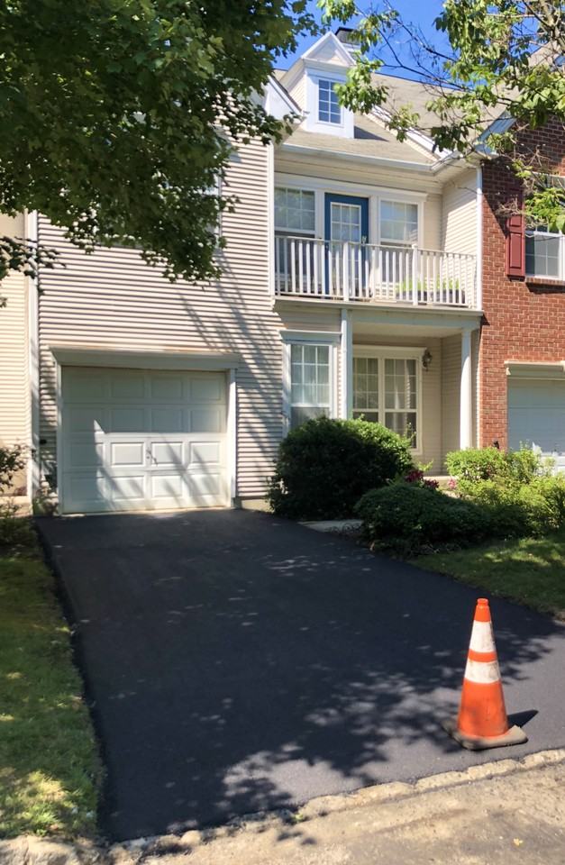 17 Lee Ct #1 - Photo 2 of 9