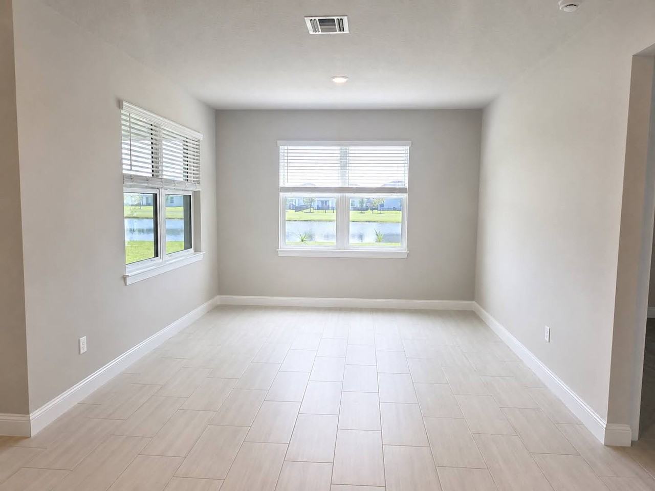 6345 Nw Cloverdale Ave #NA - Photo 7 of 27
