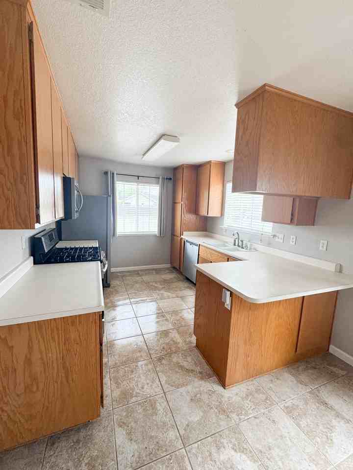 4108 Oak Ct #NA - Photo 7 of 25