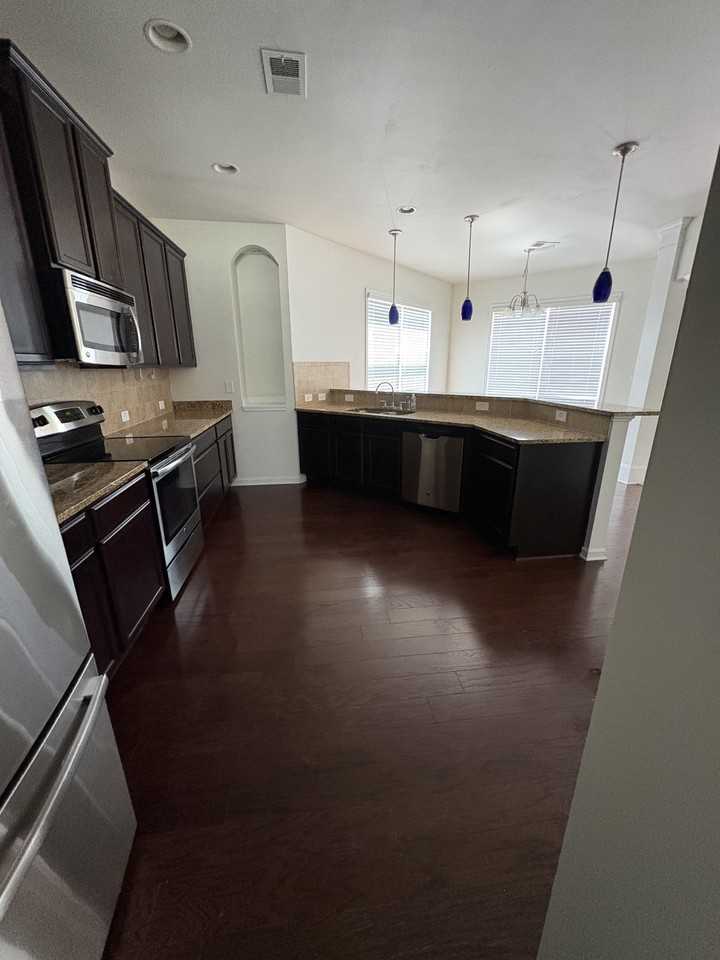 64 Leatherwood Dr #NA - Photo 6 of 39