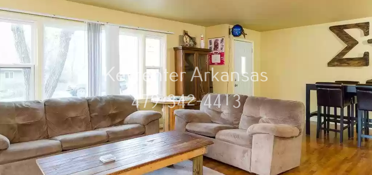 1144 N Vista Pl - Photo 5 of 22