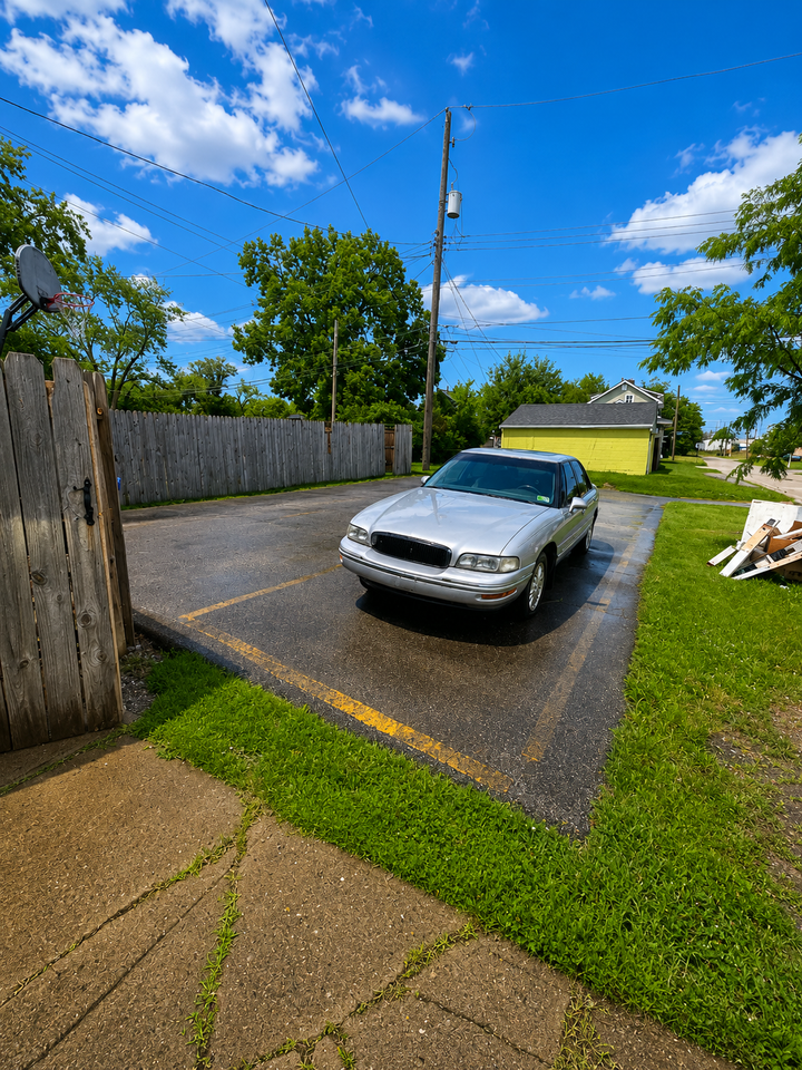 1045 Leona Ave #A - Photo 2 of 22