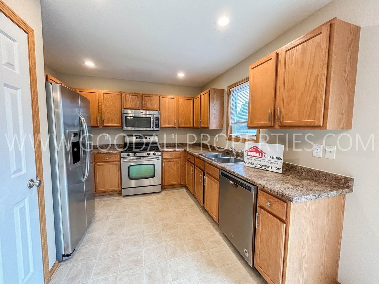 9450 Red Sunset Dr - Photo 6 of 18