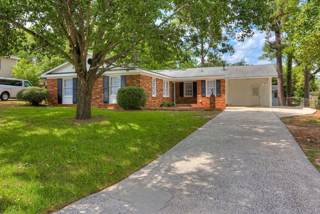 3590 Westhampton Dr - Photo 3 of 32