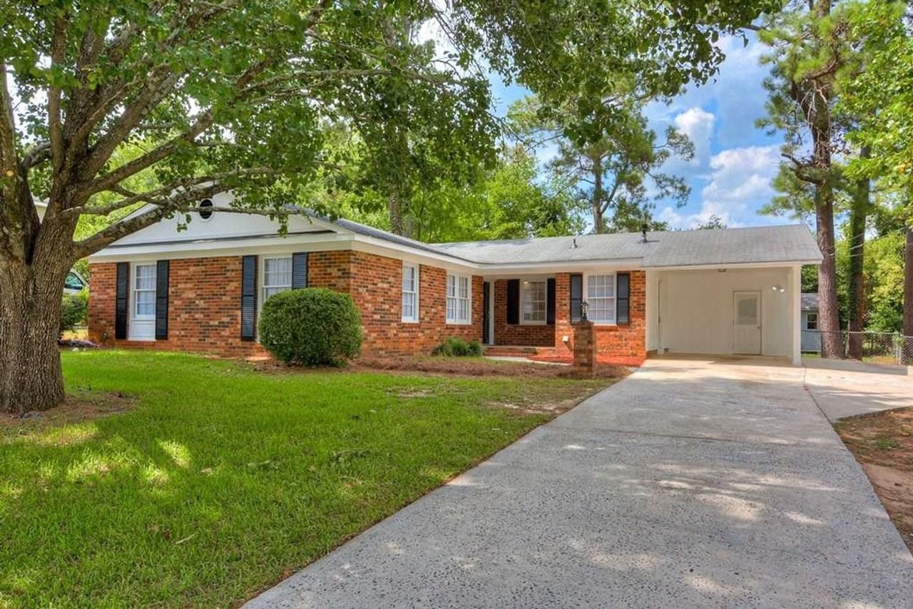 3590 Westhampton Dr - Photo 5 of 32
