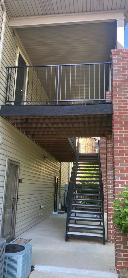 7300 Saint Andrews Woods Cir - Photo 2 of 30
