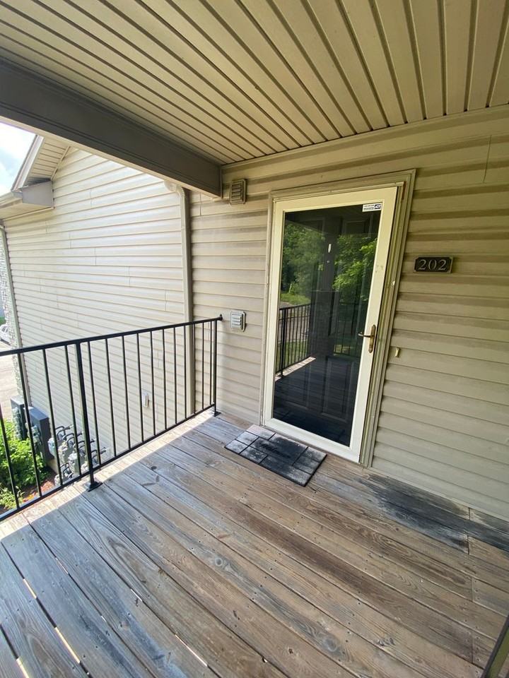 7300 Saint Andrews Woods Cir - Photo 4 of 30
