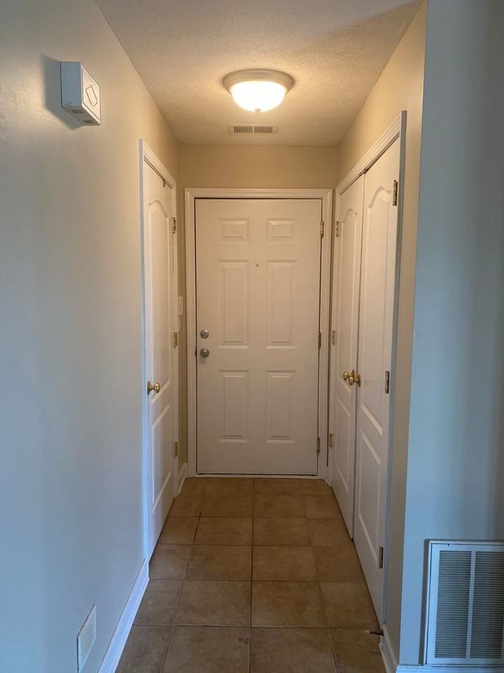 7300 Saint Andrews Woods Cir - Photo 6 of 30